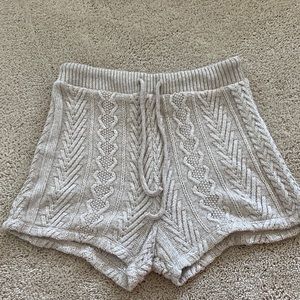 Zara beige shorts
